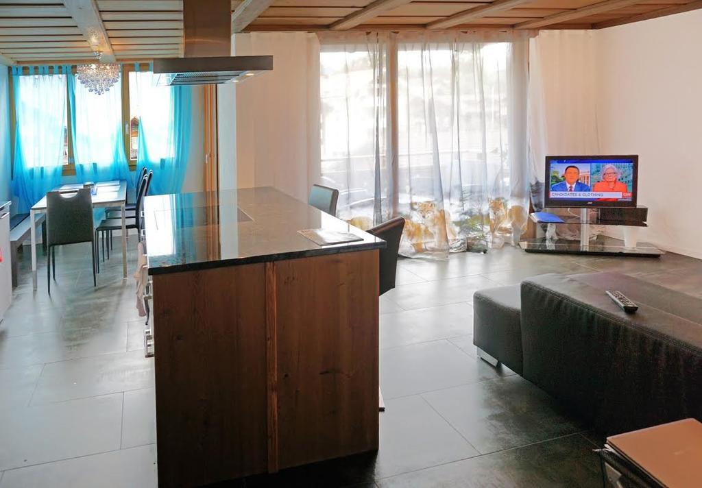 Switzerland Iseltwald Apartment Bagian luar foto